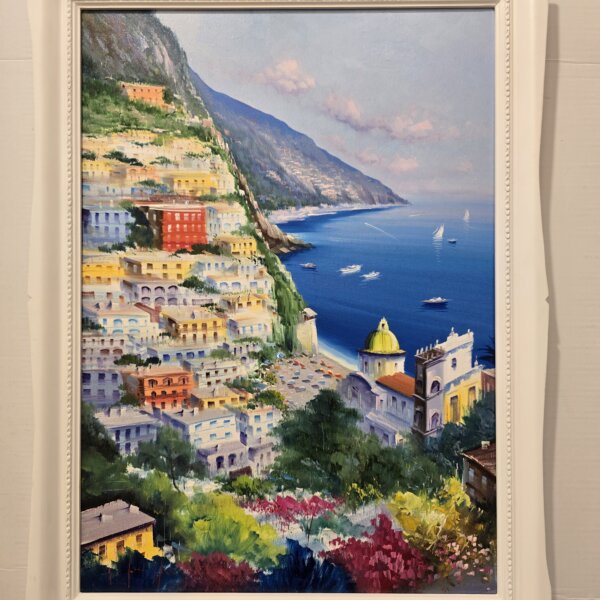 Dipinto Olio su Tela di Giuseppe Iannicella (Dettaglio) Dettaglio del dipinto di Giuseppe Iannicella raffigurante la scogliera di Positano, con le case colorate a picco sul mare, la cupola della chiesa e barche a vela in lontananza.