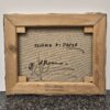 Retro tela Scorcio di paese con firma e timbro Armando Romano Retro del dipinto su telaio in legno che mostra la scritta "Scorcio di paese", la firma autografa "A. Romano" e il timbro blu "Dipinto Autentico di Armando Romano".