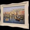 Dettaglio della cornice e dei colori Particolare ravvicinato del dipinto a olio di Mario Irace, con focus sulla texture materica del colore e sul profilo elegante in oro e bianco della cornice.