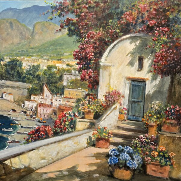 Dettaglio ravvicinato della parte destra del quadro che mostra uno scorcio di casa bianca con porta azzurra e ricchi vasi di ortensie blu.